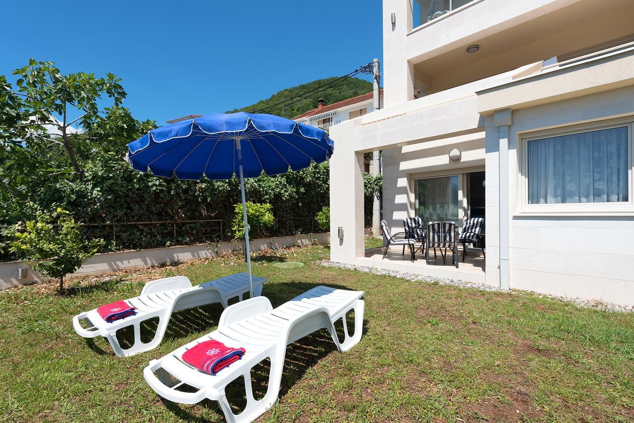 Apartments Villa Adriatic Tivat Exterior photo