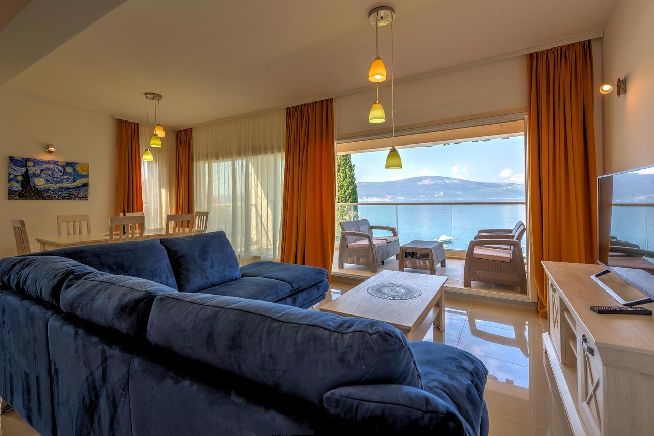 Apartments Villa Adriatic Tivat Exterior photo